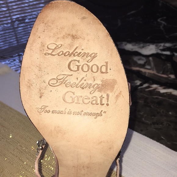 Gorgeous Beverly Feldman pink embellished sandals - Picture 5 of 6